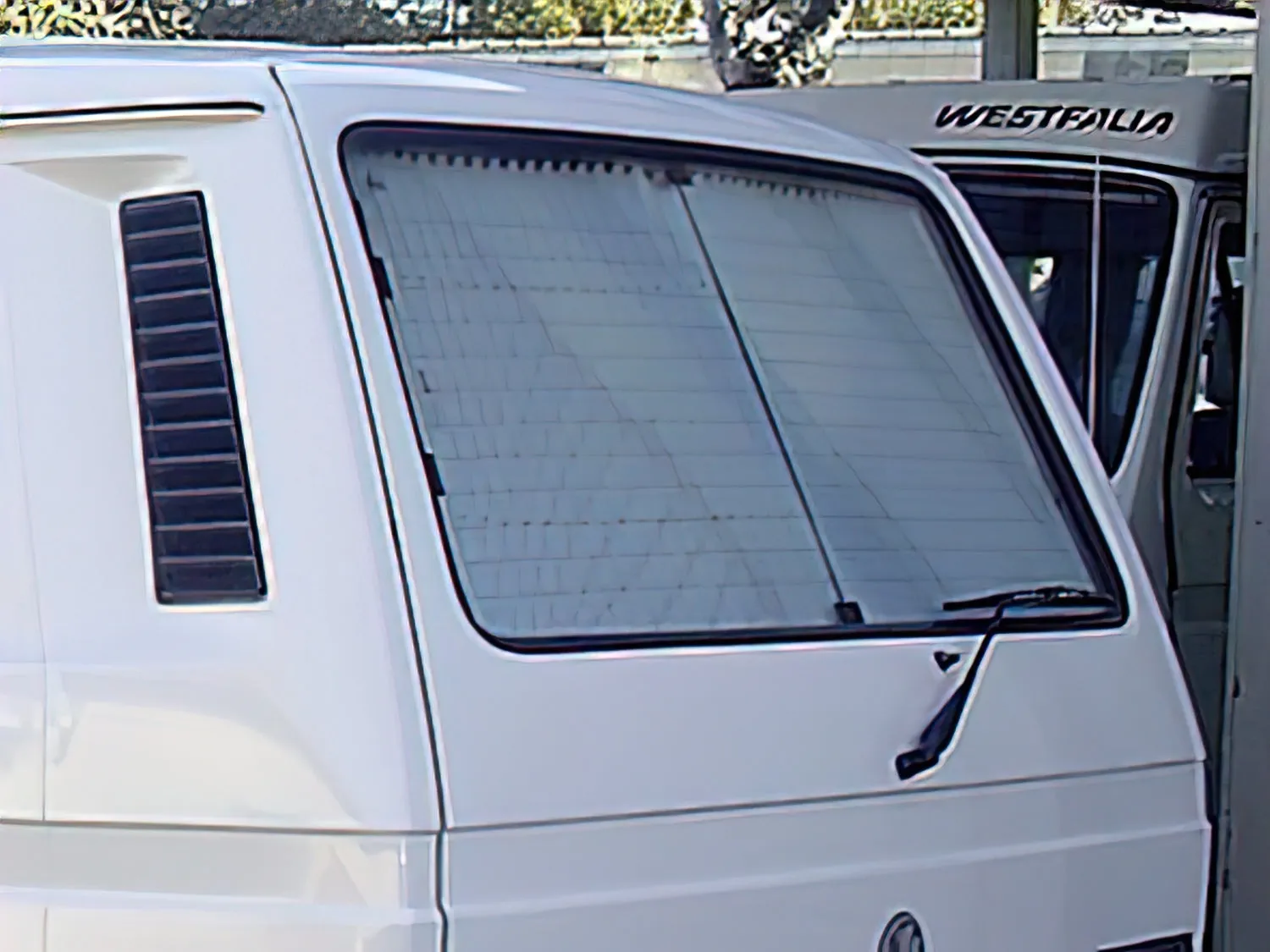 Eclipse Sun Shade - Rear (21")