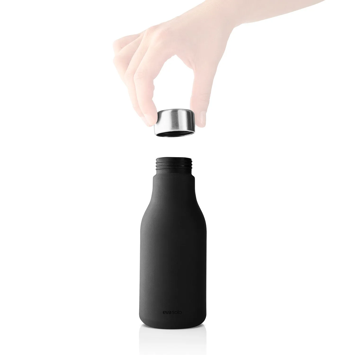 eva solo | squeeze soap dispenser | black