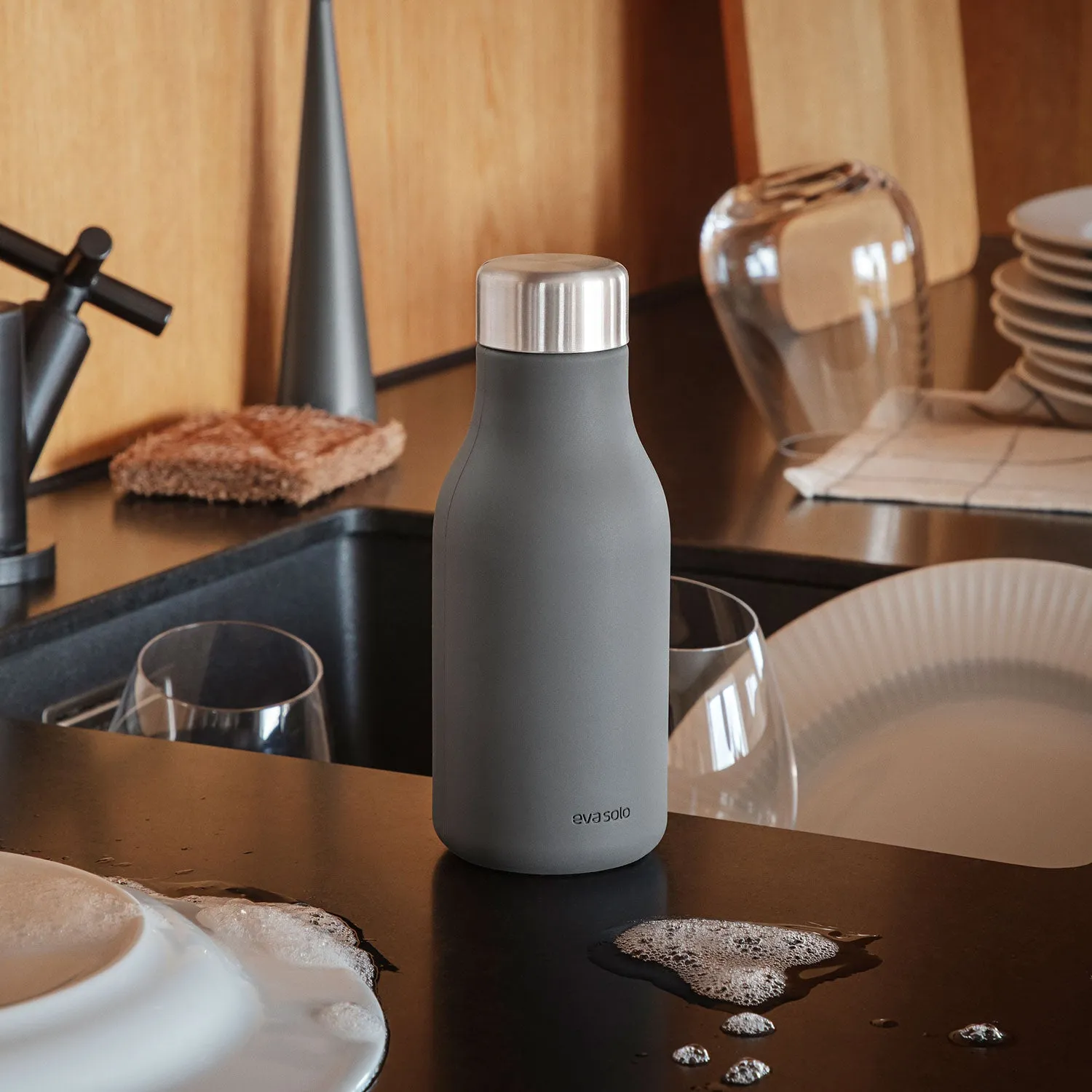 eva solo | squeeze soap dispenser | elephant grey